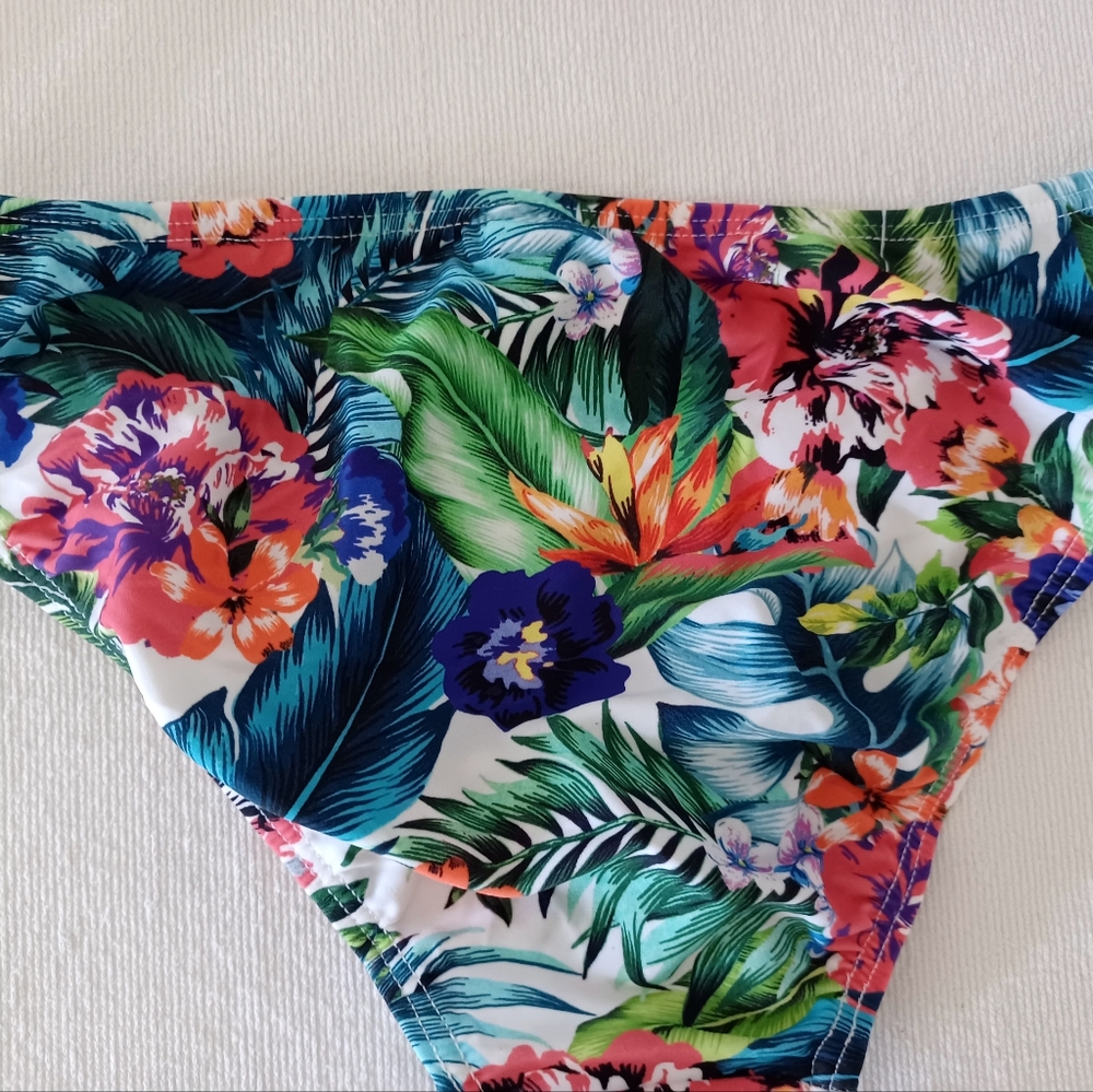 Venus Tropical Escape Bikini Bottom, Size 6 - Picture 4 of 8